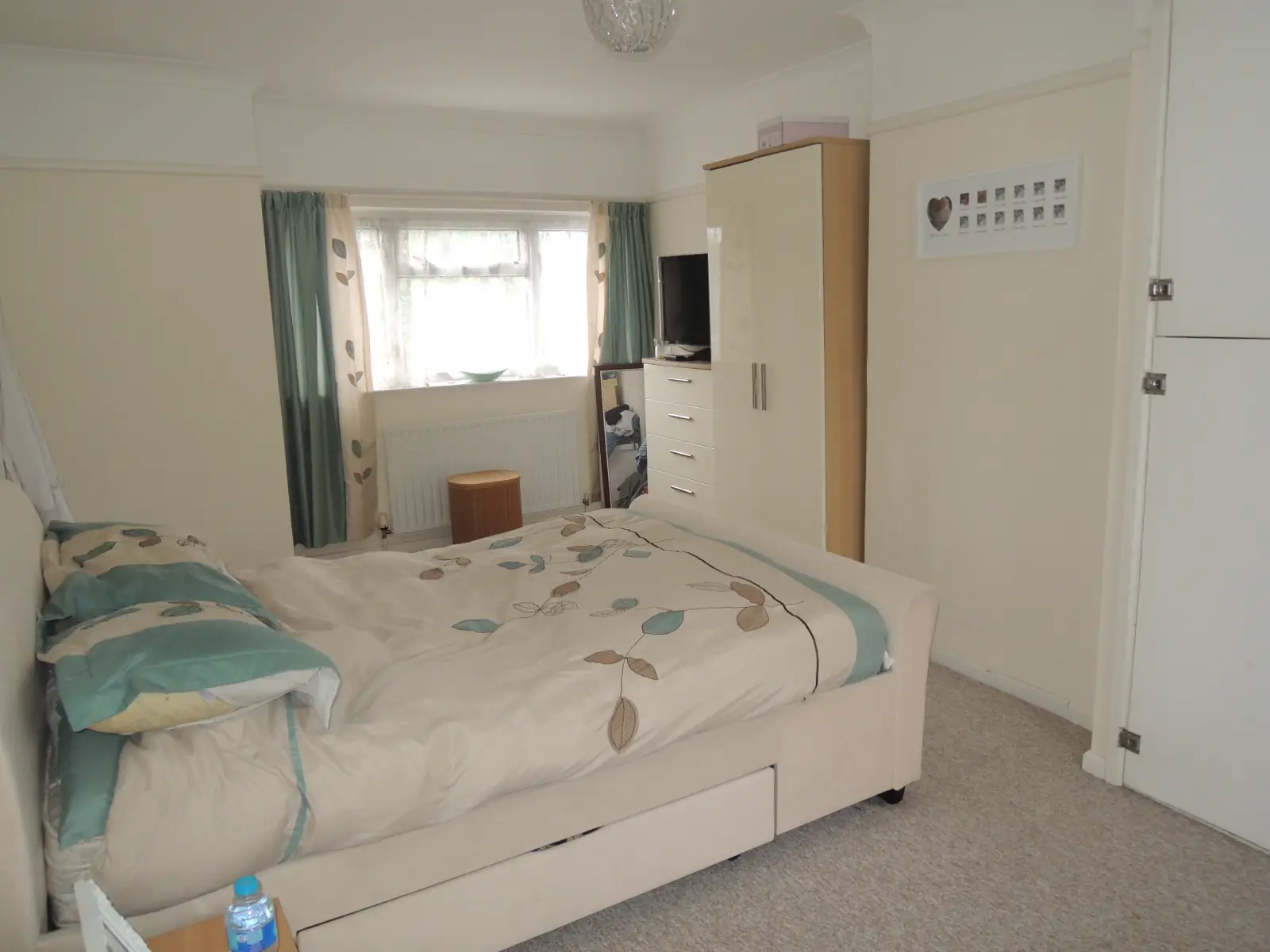 31 Alder Crescent Bed1